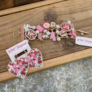 BETSEY JOHNSON “BABYCAKES” MIXER CLUSTER CHARM BRACELET & MATCHING EARRINGS